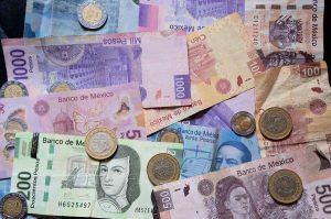 Salario mínimo en México tendrá un aumento del 20% para 2024