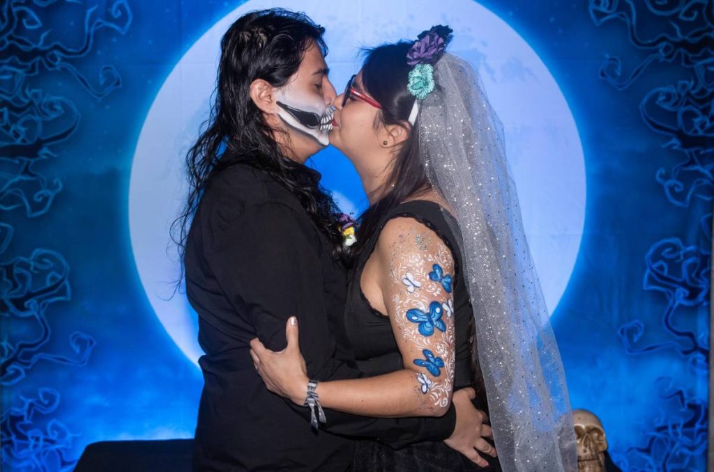 Bodas temáticas de Tim Burton en el Centro Histórico de CDMX
