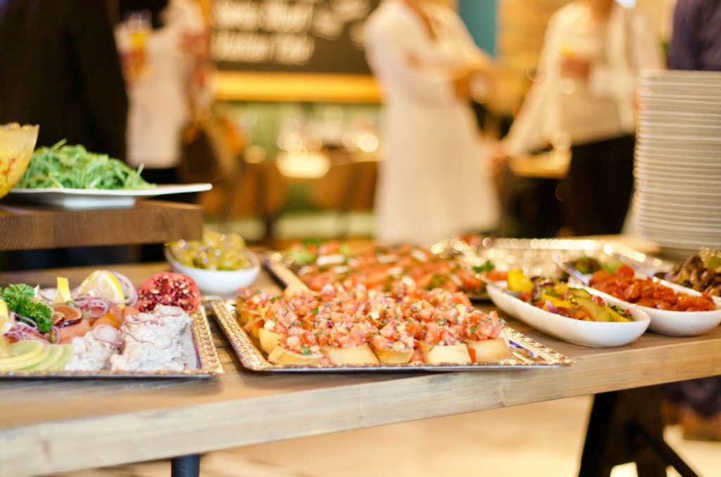 ¡Toma nota! 8 buffets en CDMX por menos de $300 pesos