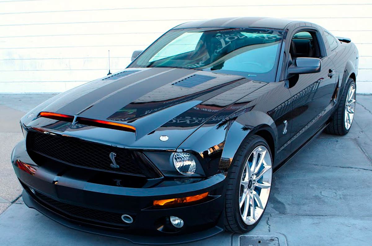 ford-mustang-kight-rider-knight-rider-una-peli-llena-de-emocion-tecnologia-y-persecucion