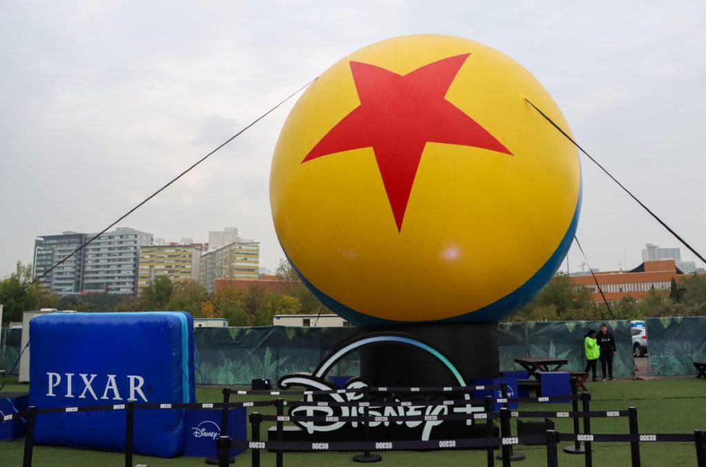 Visitamos Mundo Pixar en CDMX y aquí te contamos 5 cosas que nos sorprendieron de la experiencia para que te animes a ir estas vacaciones.