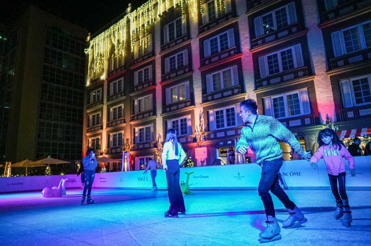 Todo lo que debes saber para ir a la Pista de Patinaje del Four Seasons