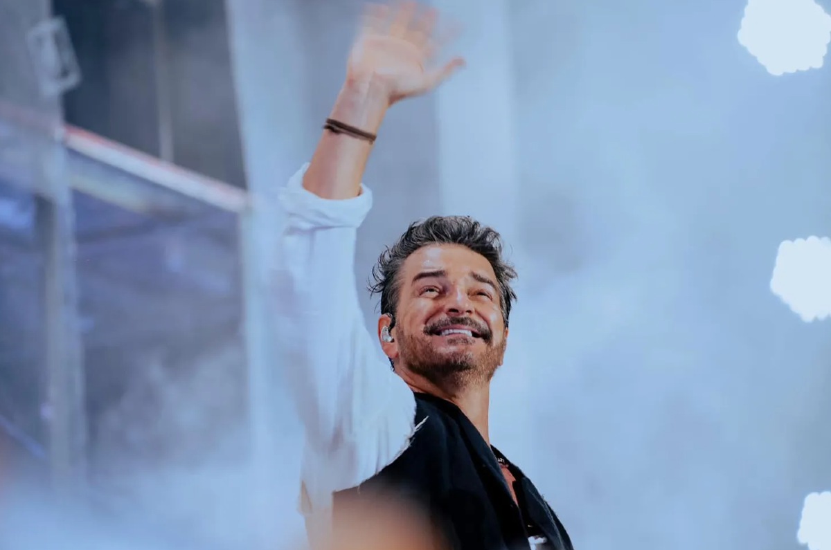 Ricardo Arjona se retira de los escenarios “tendré que desaparecer”