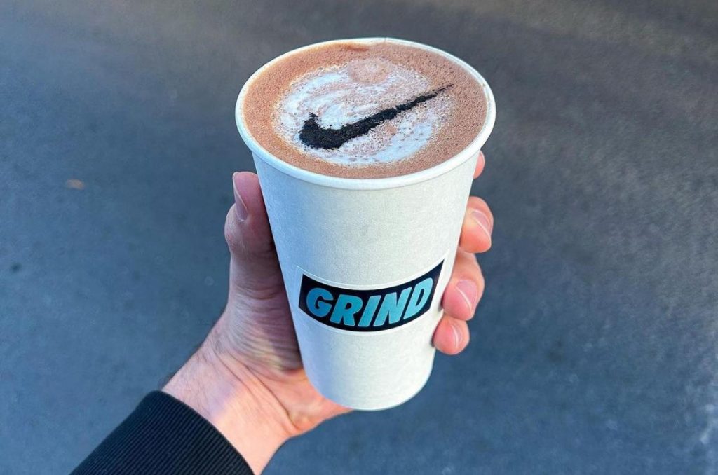 Grind Lab, la cafetería para los amantes de los tenis ¡Te encantará!