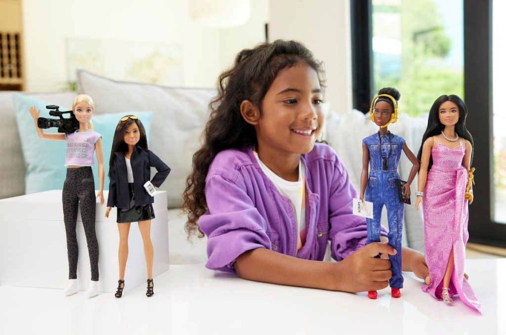 Barbie Careers presenta muñecas de profesionales del cine