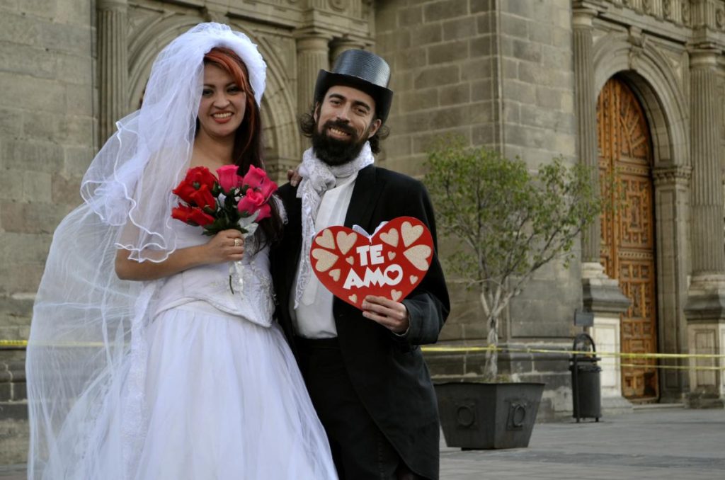 Bodas ficticias por San Valentín