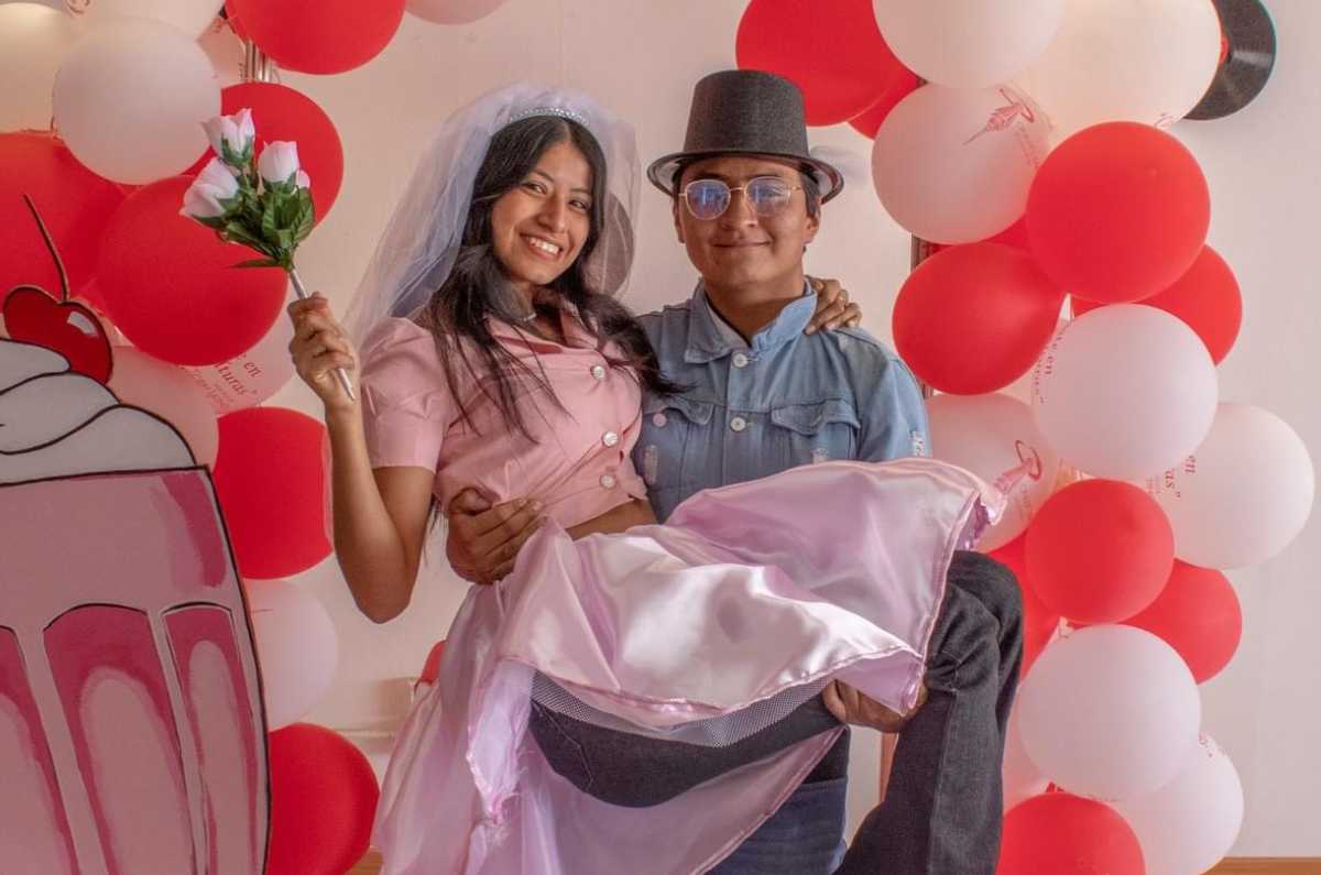 Bodas temáticas de San Valentín en la Torre Latino ¡con anillo y todo!