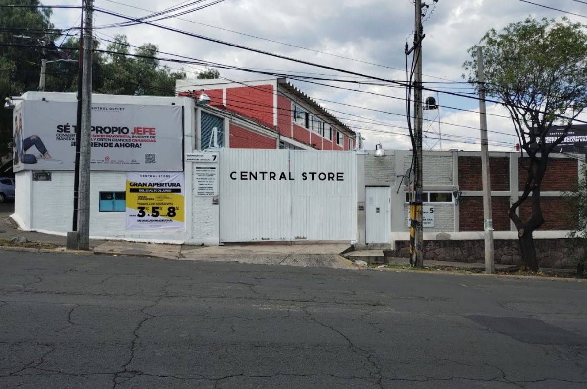 Central Store Mayoristas, la enorme tienda de ropa de Target