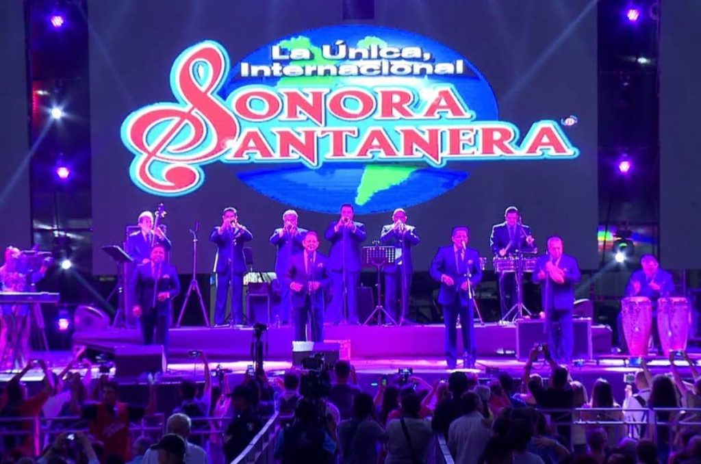 concierto-gratis-de-la-sonora-santanera-en-el-zocalo-de-la-cdmx