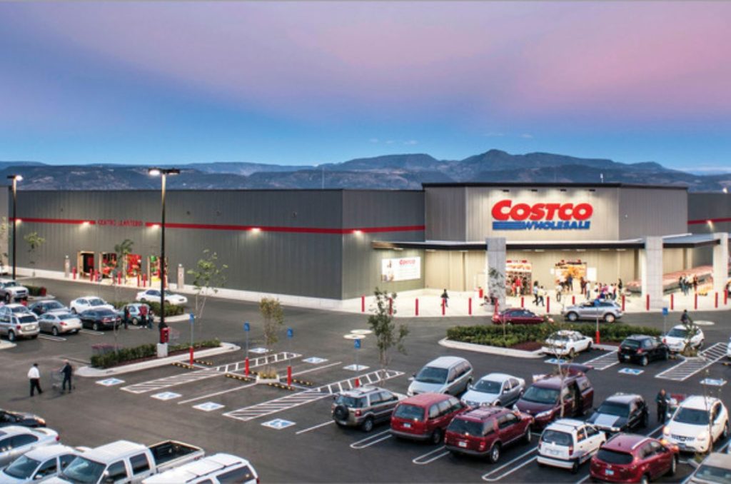 costco-mas-grande-tienda-exterior