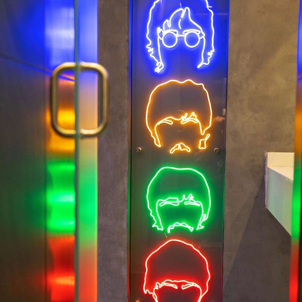 Motel rock and pop