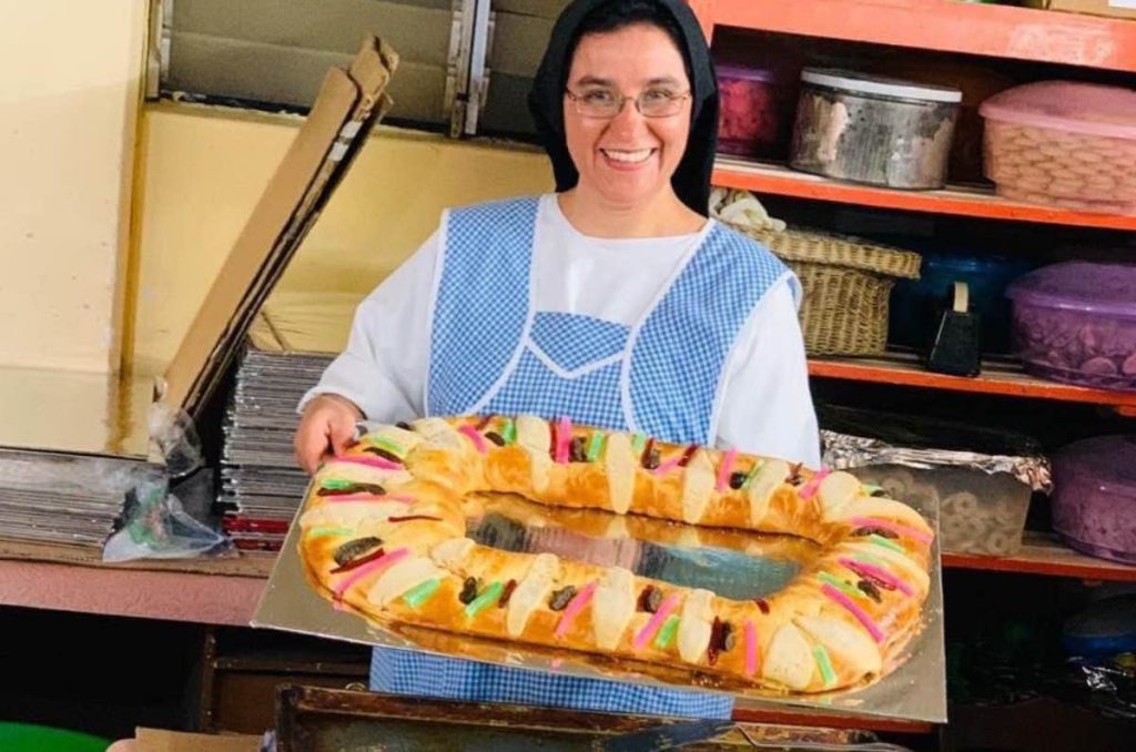 ¡No te pelees con los revendedores! En este convento tienen la tradicional rosca de reyes