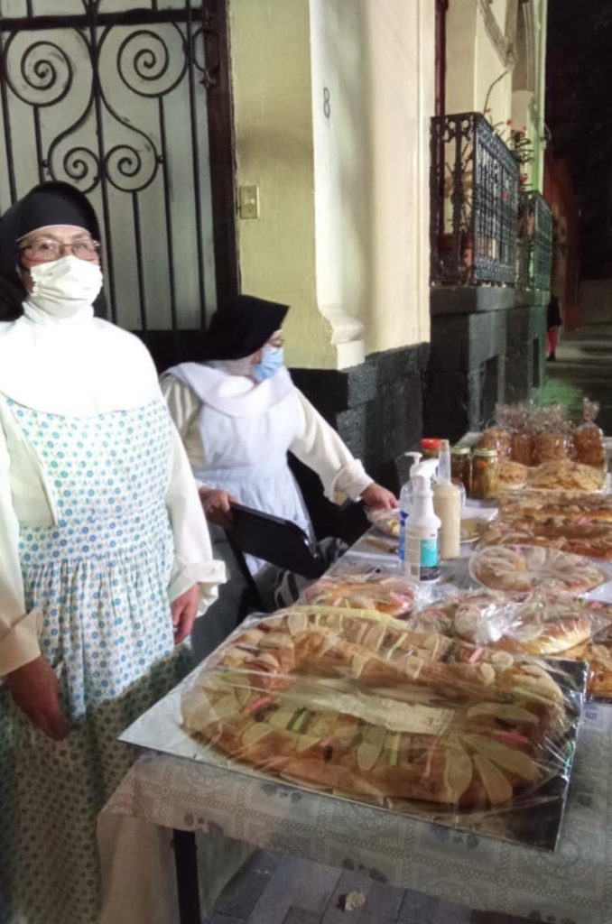 Rosca de reyes tradicional del monasterio 