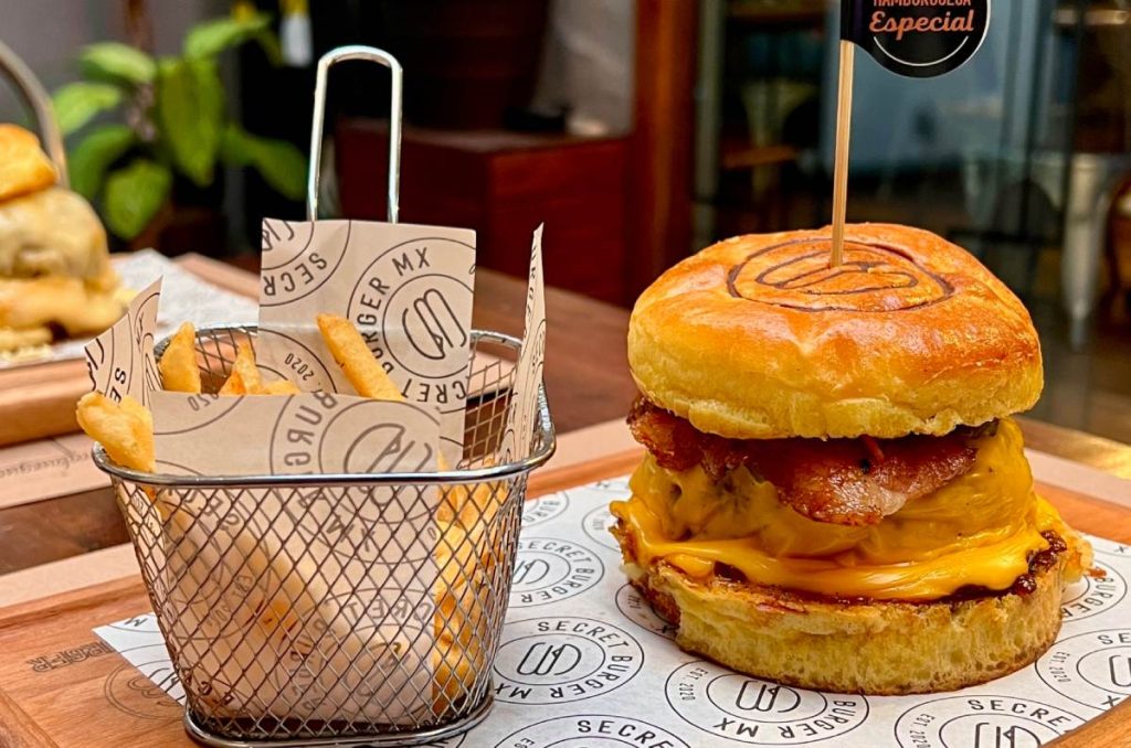 Conoce el speakeasy de hamburguesas en CDMX ¡Así es Secret Burger!