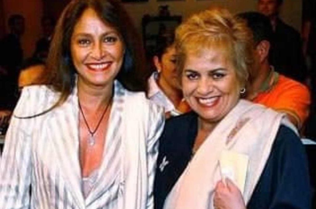 daniela romo y tina galindo