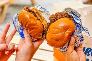 Casa Benell y Chubbies Burger: Un festín para los sentidos en la Roma Norte