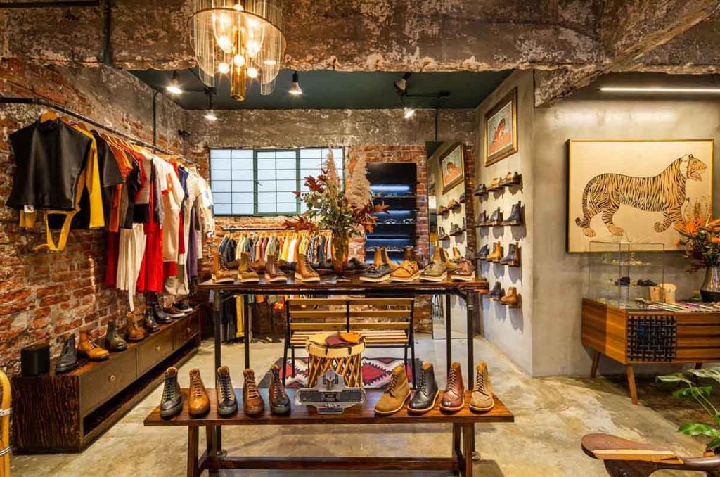 El Tigre: tienda en la Roma al mejor estilo de Tarantino con botas y mixología.