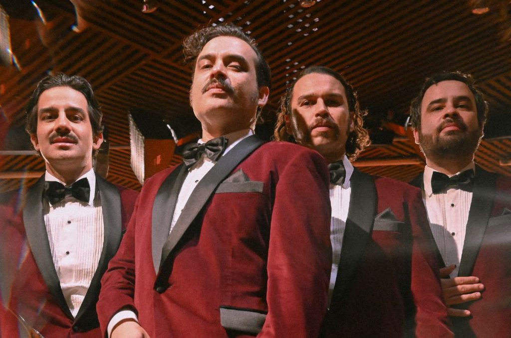 Enjambre cerrará la gira de Noches de Salón con un concierto en el Auditorio Nacional