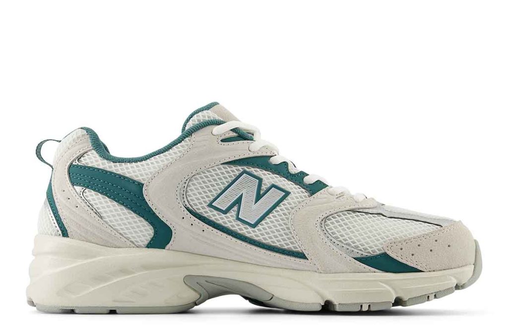 El New Balance 530, un zapato con esencia retro y un toque moderno, con tecnología de amortiguación ABZORB y diseño urbano.