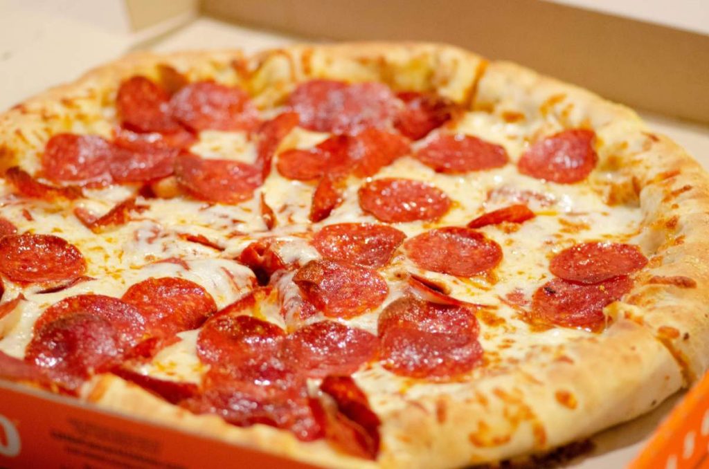 Hay pizzas grandes a 10 pesos ¡te decimos dónde encontrarlas!