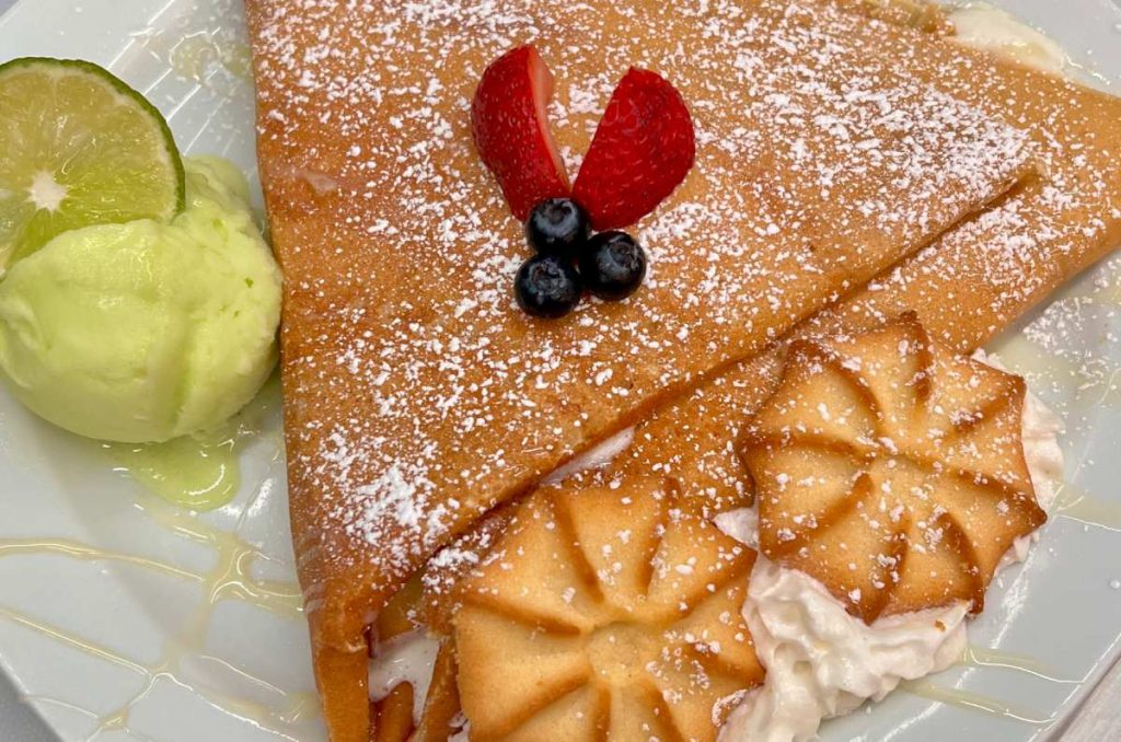 ¿Con antojo de un postre un tanto inusual? Conoce Sugar Munchies, el hogar de los waffles y crepas locochonas