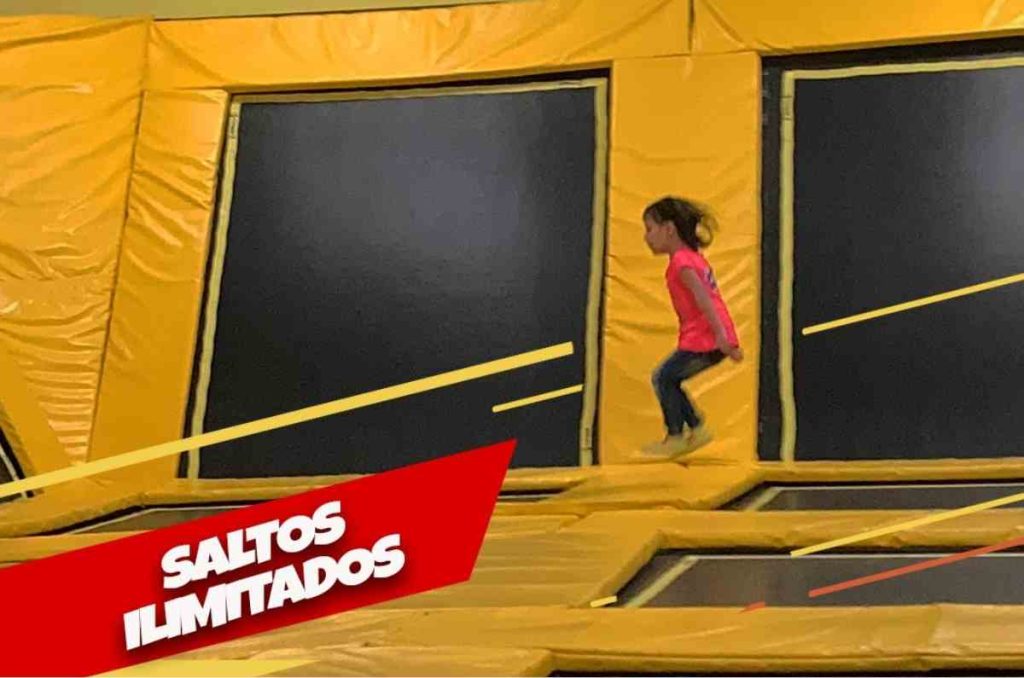 Saltos de diversión, descubre la emoción de Upa, el lugar de trampolines de Recórcholis