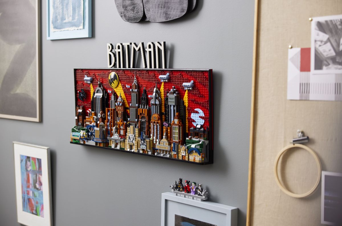 lego-batman-city-skyline-colgado