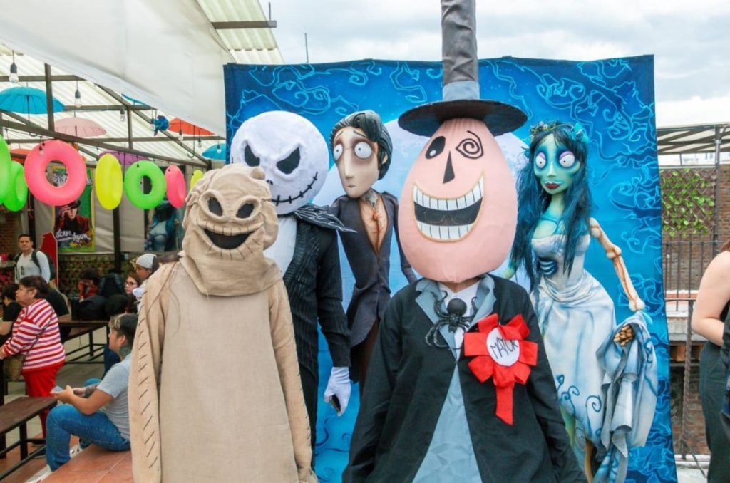 This is Semana Santa! Festival de Pascua de Tim Burton en CDMX 1