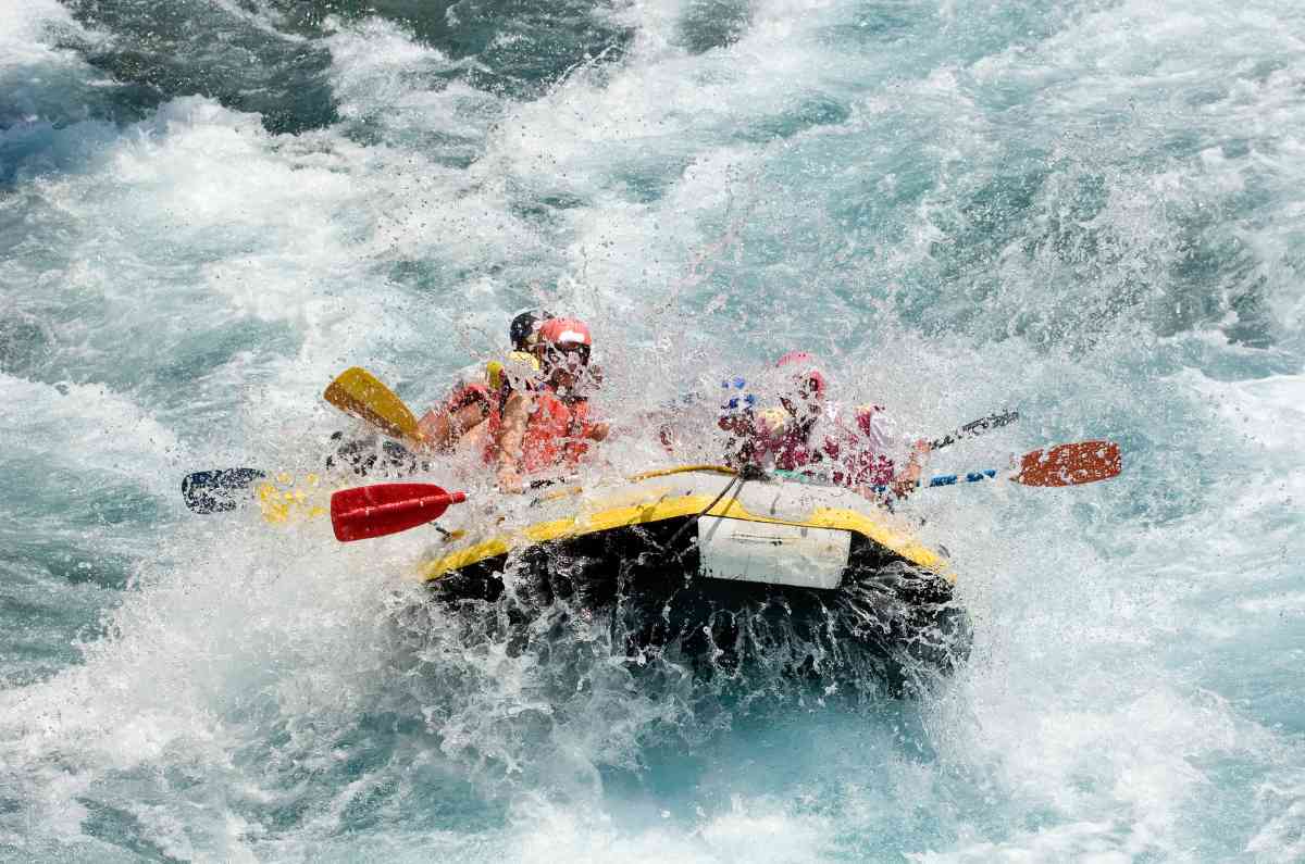 3. Rafting 