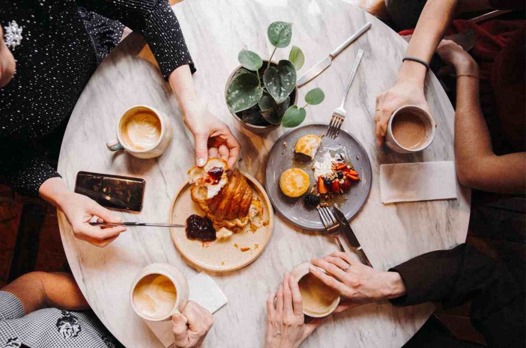 Brunch sin horario: lugares donde el desayuno nunca termina