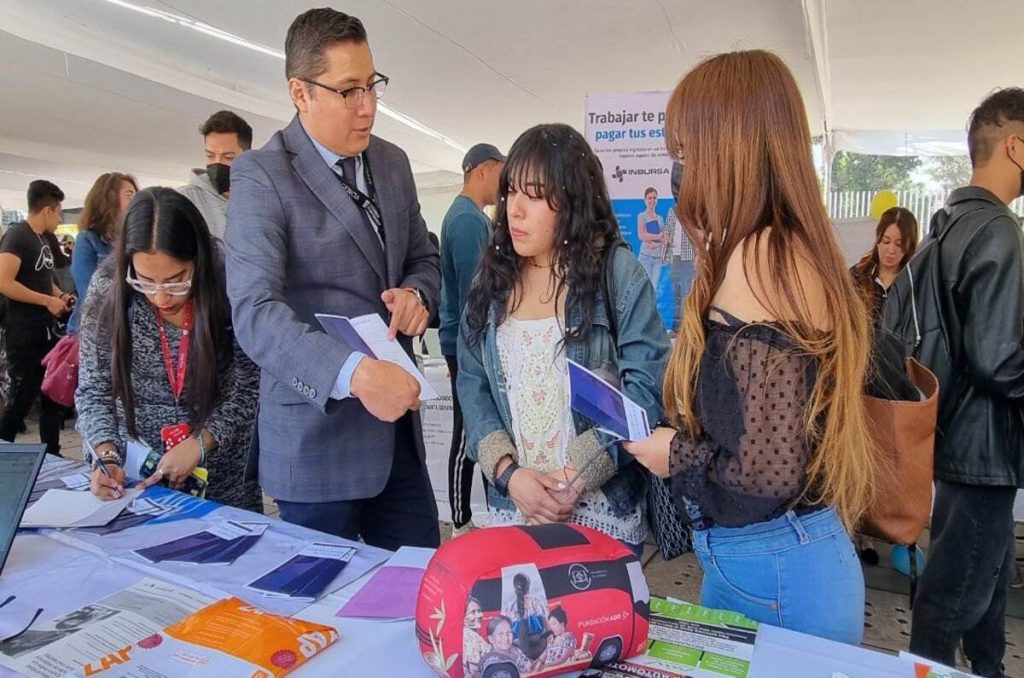 Feria del empleo sectyor turismo en CDMX