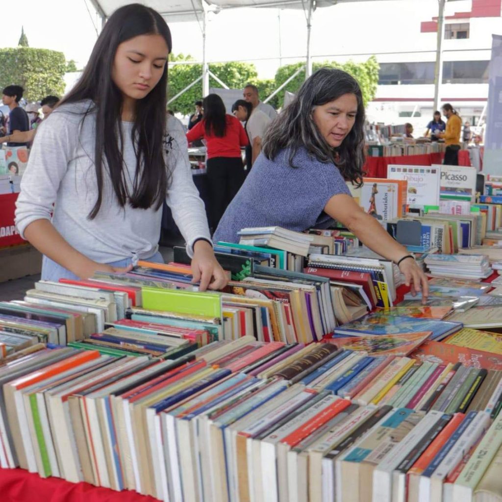 Feria del Libro 2024 en Neza