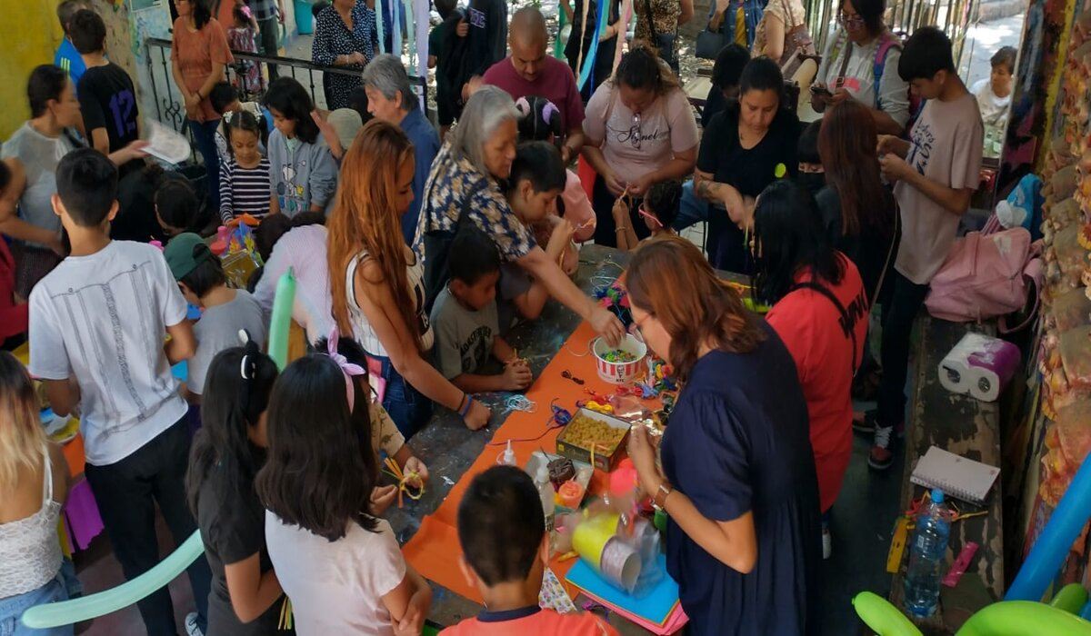 Festiva de Chavitas y Chavitos en el FARO Indios Verdes