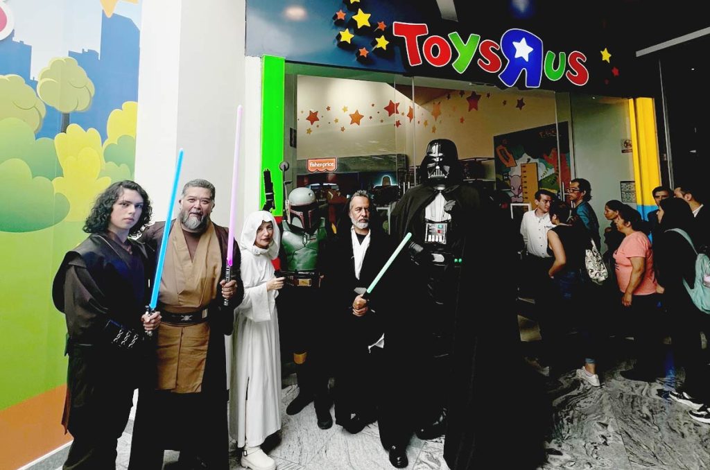 Conoce la segunda sucursal de Toys R Us