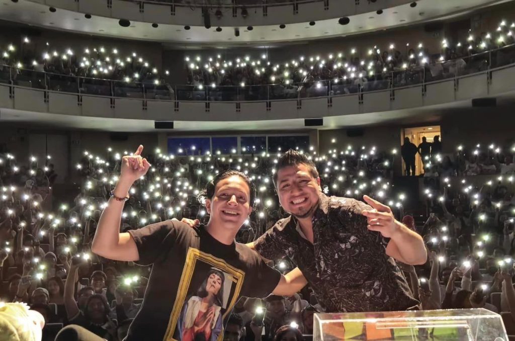 Fedelobo y Criss Martell llevarán La Pensión al Pepsi Center WTC 0