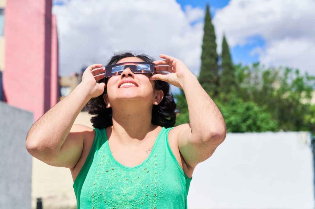 lentes para eclipse gratis uam