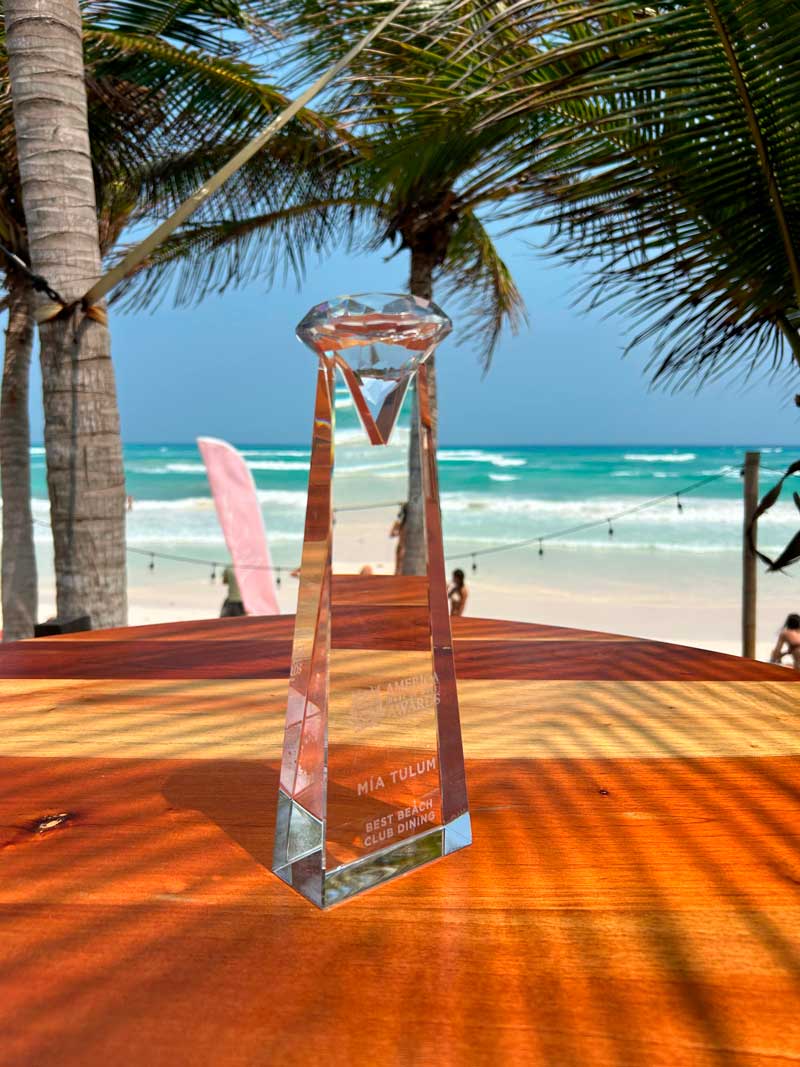 Mía Beach Club en Tulum celebra su victoria en los prestigiosos premios America Best of Best Awards