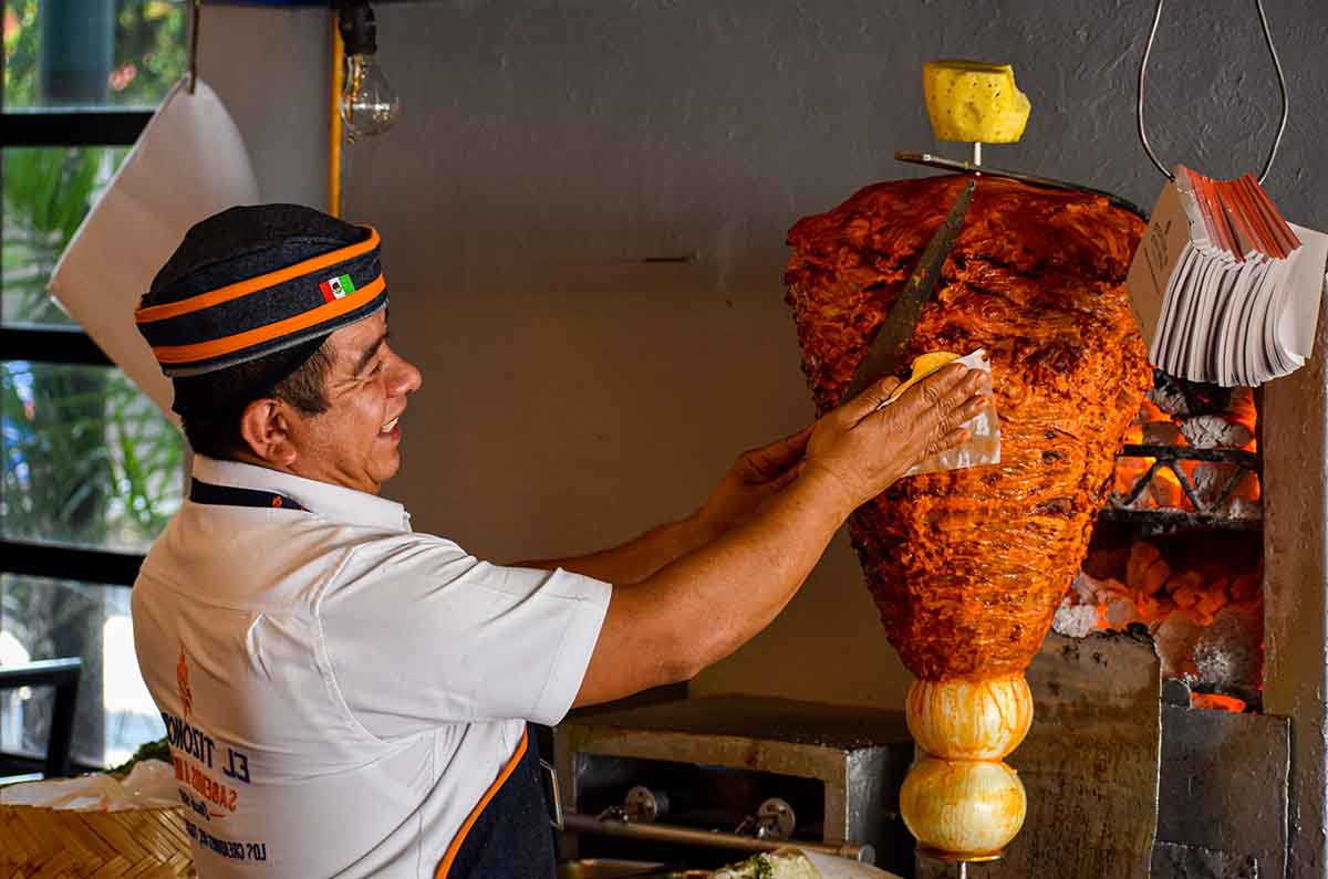 Trompos y taquitos para celebrar el Día del niño en El Tizoncito