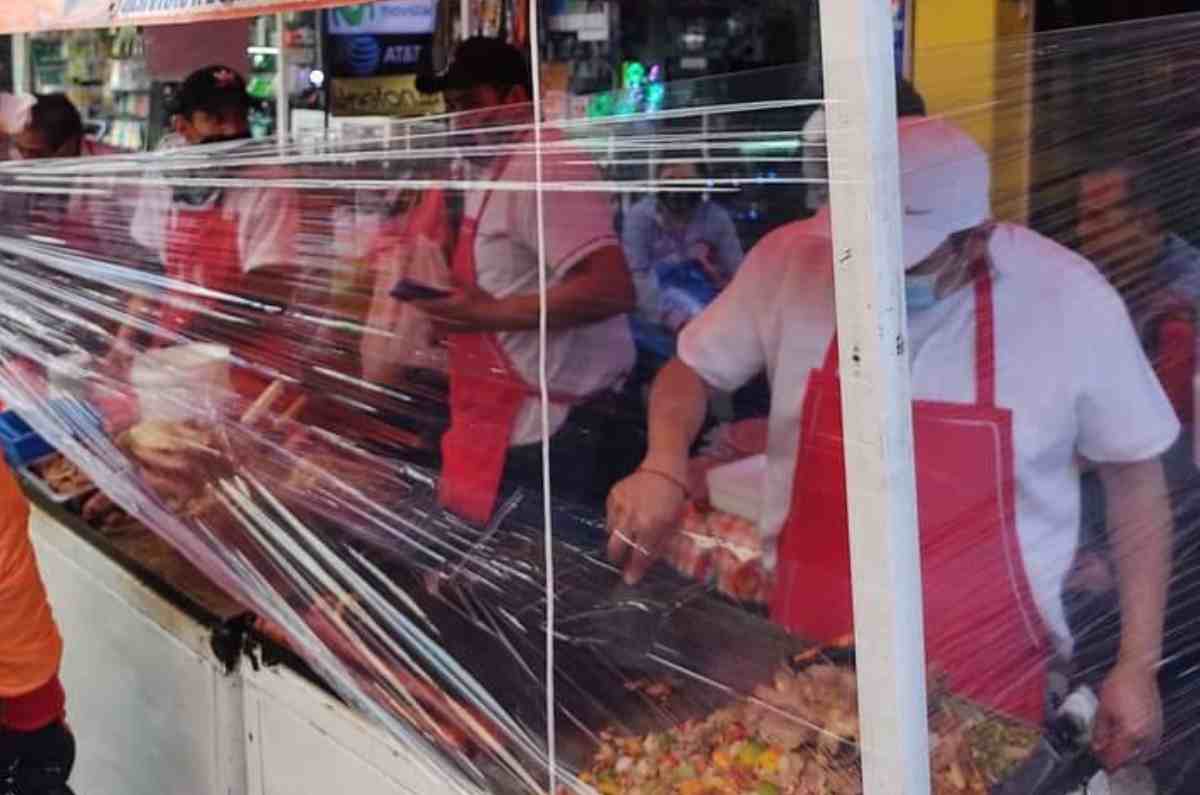 Tacos Árabes el Güero: échate un taco hawaiano y uno de alambre