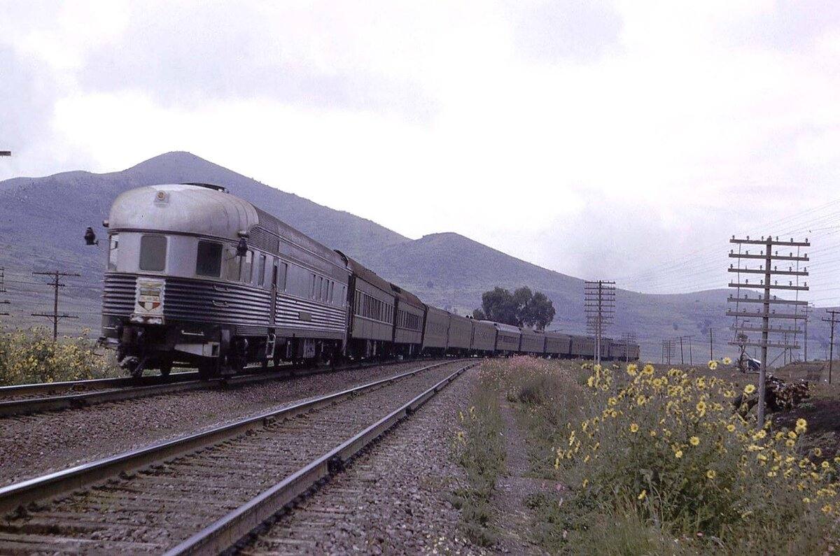 Tren de pasajeros El Tapatío