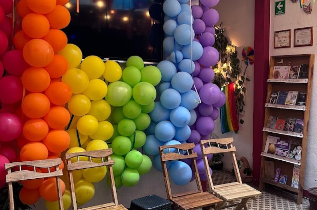 visita-la-cafeteria-lgbtttiqa-de-la-roma-norte-asi-es-agora-cafe-1