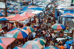 ¿Cuánto cuesta poner un puesto en el tianguis?