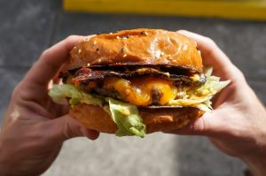 Food Truck de hamburguesas GRATIS en la Roma, conoce los detalles