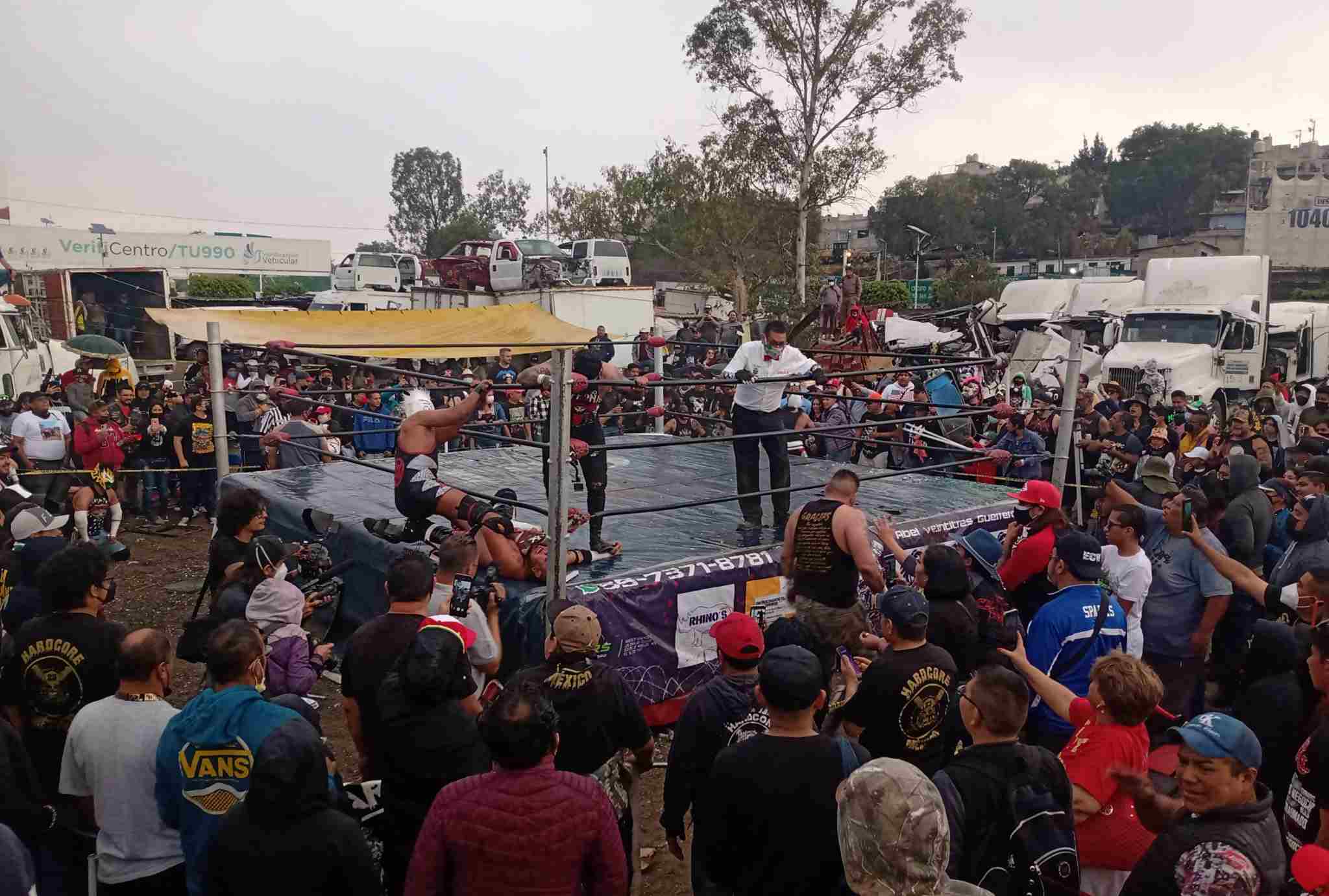 lucha-libre-extrema-deshuaesadero-zona-23–