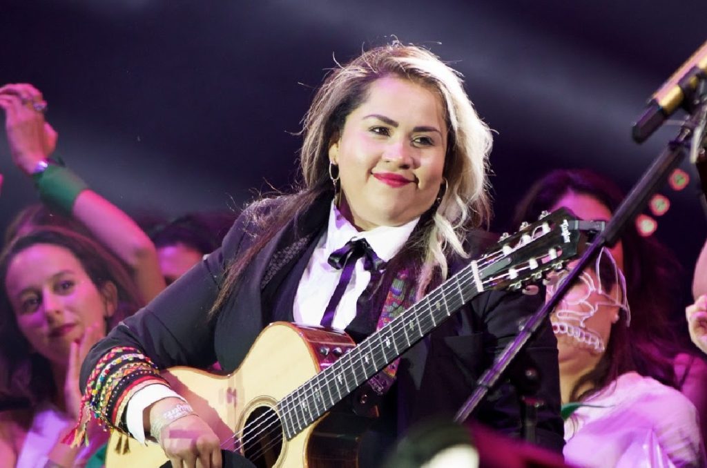 Vivir Quintana lanza “Compañera Presidenta”: una carta feminista