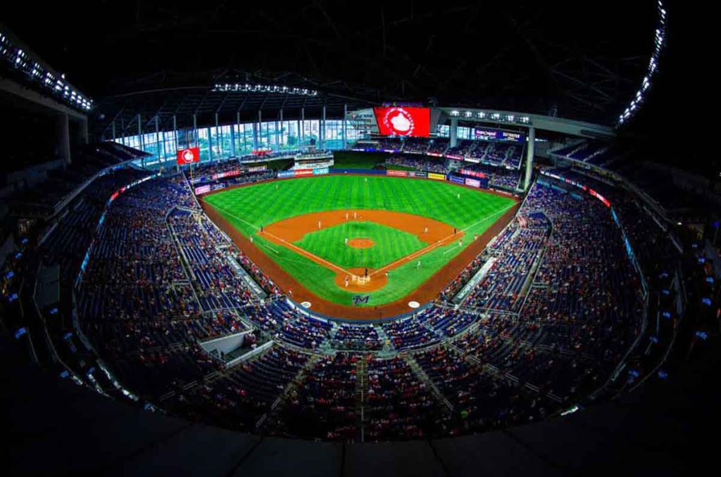 El Clásico Mundial de Béisbol 2026 tendrá lugar en cuatro locaciones, incluyendo IoanDepot park en Florida. 