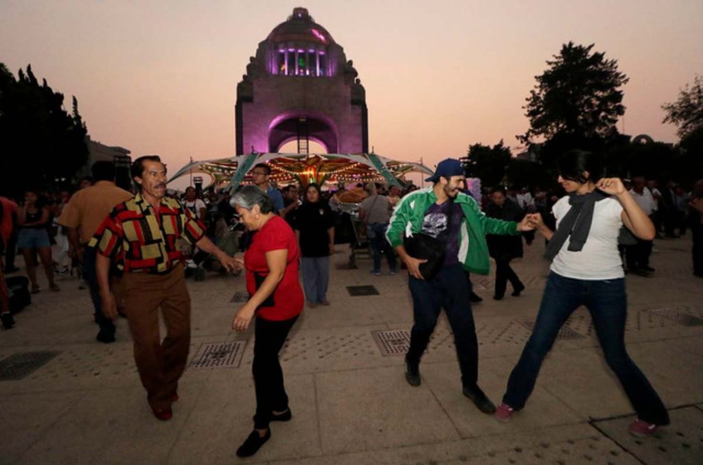 fiesta sonidera del orgullo