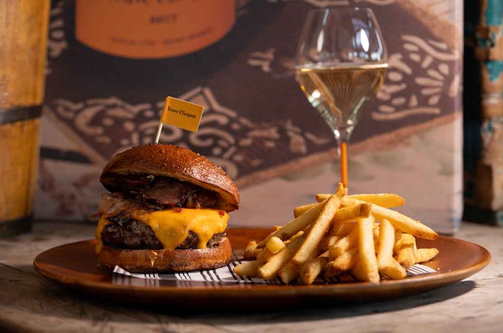 Veuve Clicquot: El sol a tu mesa con “The Sun is in your Plate”