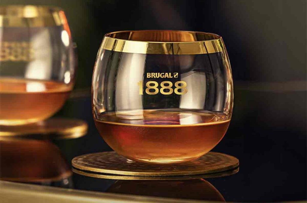 ¡Brinda por el Día Mundial del Ron con Brugal 1888!