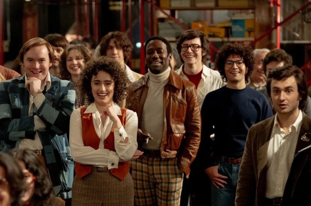 El caos del primer episodio de Saturday Night Live ¡Ve el tráiler!